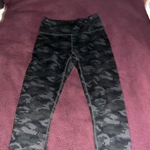 Medium Fabletics workout leggings dark camo
